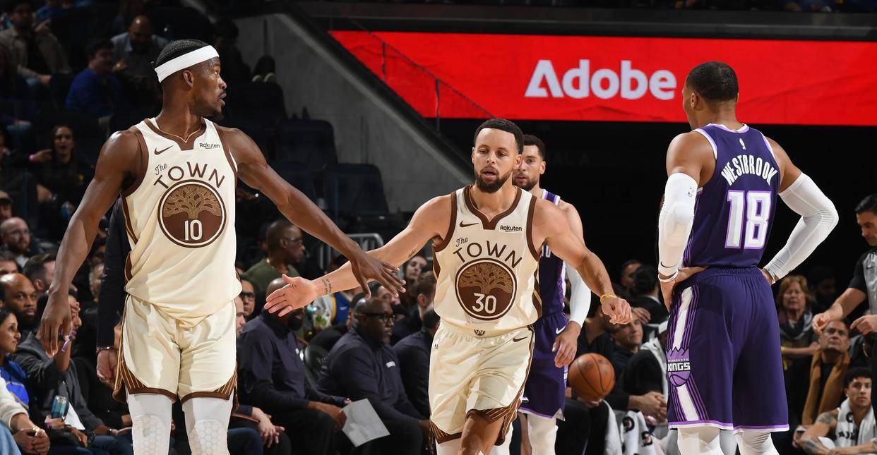 开云app-库里27+10+2盖帽+6记3分创NBA神迹，勇士完胜国王创纪录！威少13+7