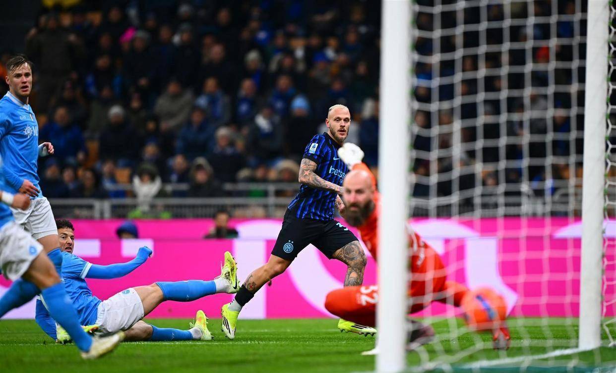 联赛冠军出局!欧冠最耻辱主帅诞生,7次欧冠仅17胜,算不上名帅