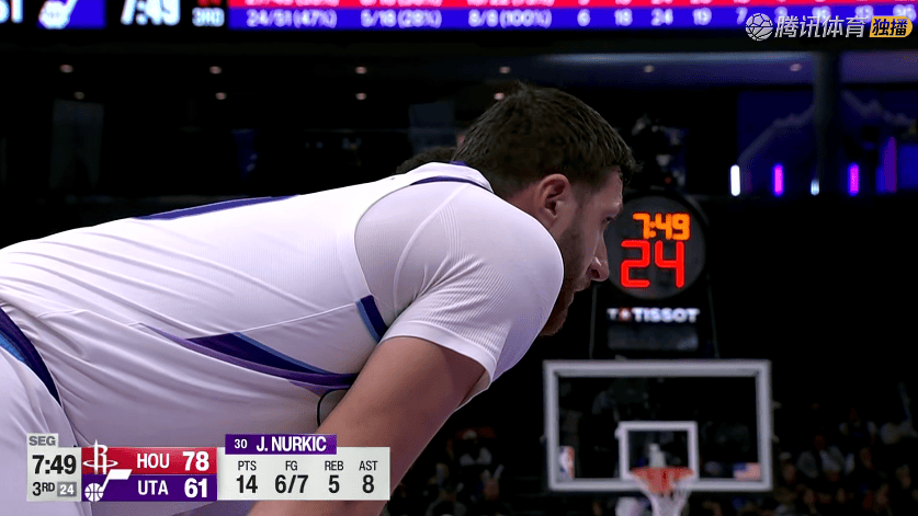 开云-火(huǒ)箭大胜！杜(dù)兰特(tè)25+6+4，赛后谢泼德(dé)走入场内，阿杜(dù)场邊(biān)接受采访